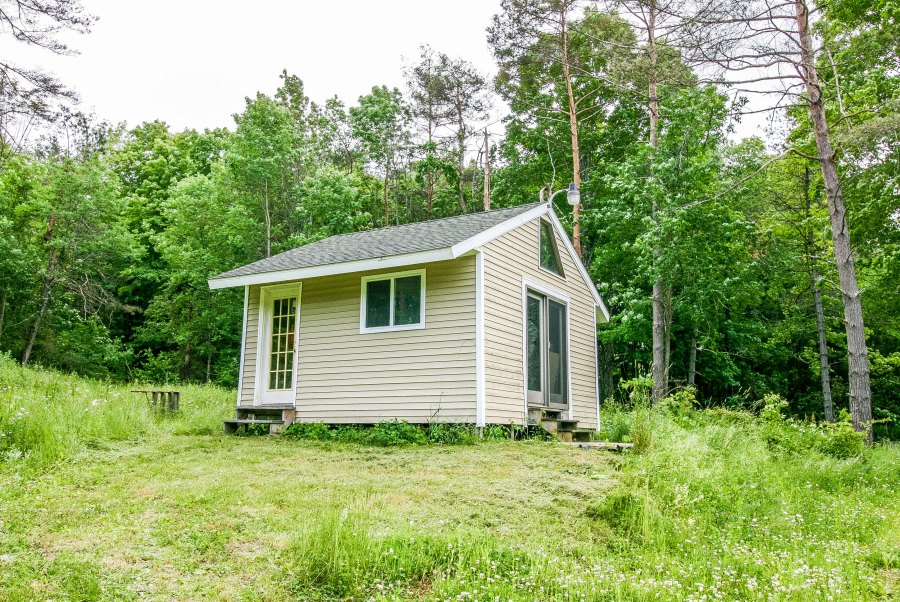 jacuzzi building2.jpg